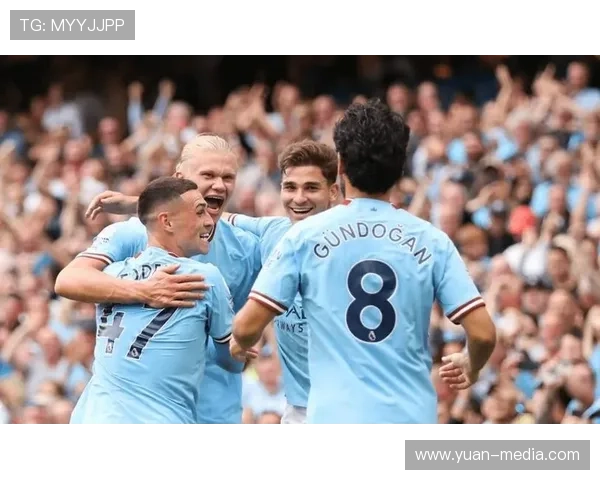 英超火！曼城和利物浦争夺冠军